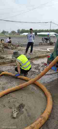 淮北市桓谭明珠附近下水道疏通抽化粪池