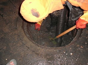 桂林七星区专业承包抽粪 清理化粪池清掏沉淀池 污水井清淤公司