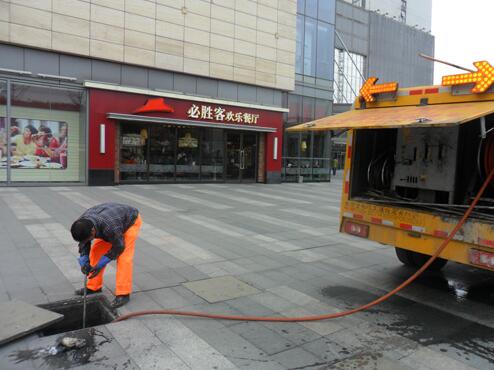 无锡市政管道养护：品牌企业服务费用与专业设备详解