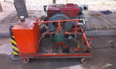 海淀花园路高压清洗涵箱淤泥与管道疏通设备安装清洗服务